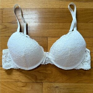 Victoria's Secret Blue Lace Push-Up Bra